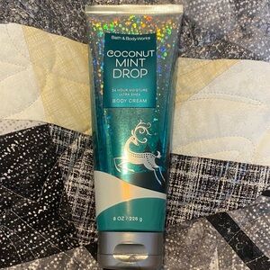Bath & Body Works Coconut Mint Drop Body Cream - Teal and Silver